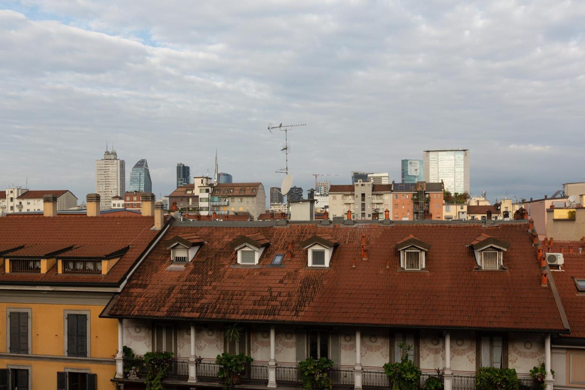 Paul House Buenos Aires * Milan